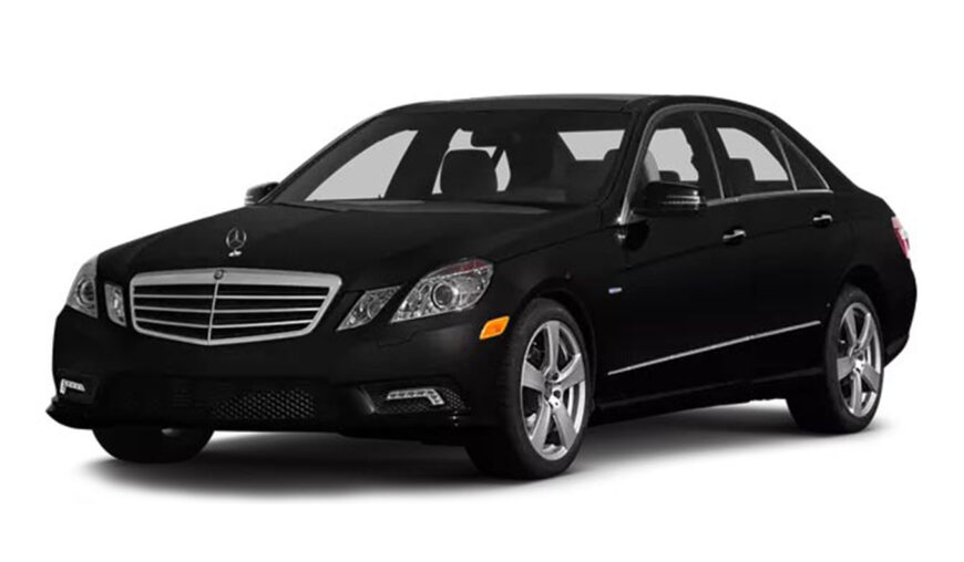 LUXURY SEDAN